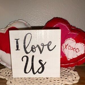 Source Unknown Red and White Heart Decor